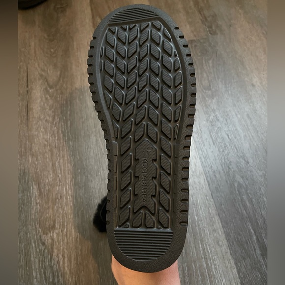 NWOT Koolaburra by UGG Boots, Black, size 6 - Picture 9 of 15